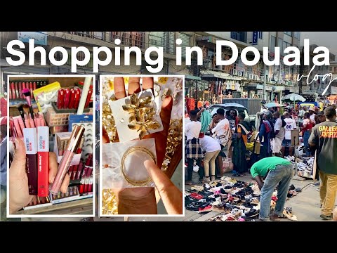 Видео: A Day Shopping in a Typical African Market | Marché Central de Douala [VLOG WEEK DAY 4]