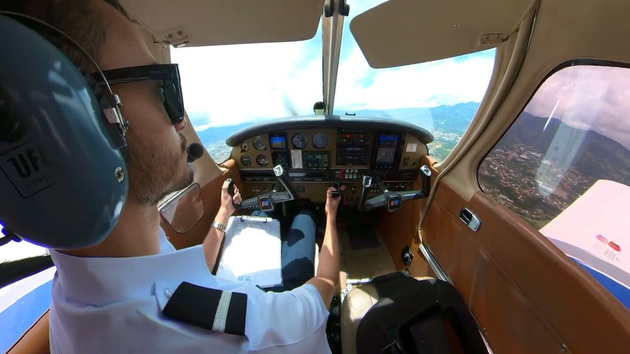 Tercer vuelo solo / Tobias Bolaños / Piper Cherokee