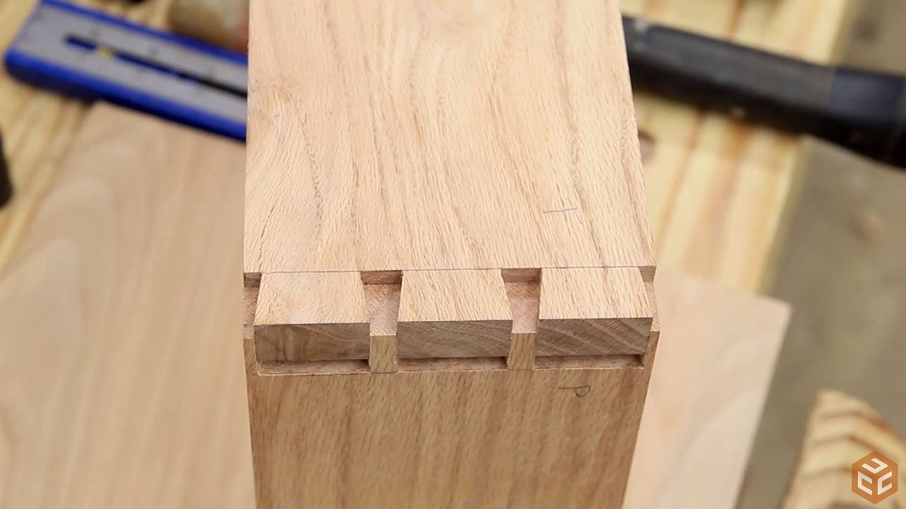 Easy Hand Cut Dovetails With A Magnetic Guide - YouTube