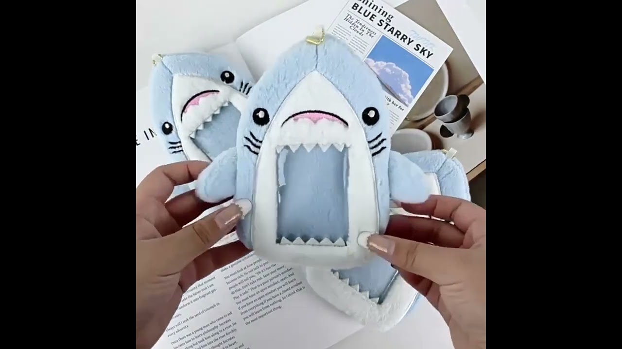 ぬいぐるみ風 サメ カードケース【ICカード/通学通勤/かわいい