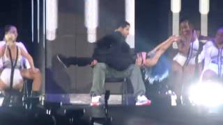 Nicki Minaj gives drake lapdance 2015