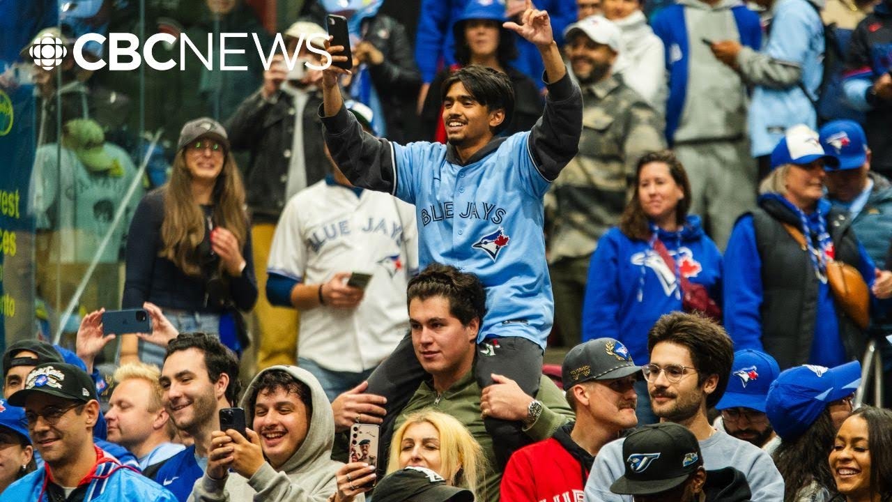 Delirious Blue Jays fans pour into the streets of Toronto