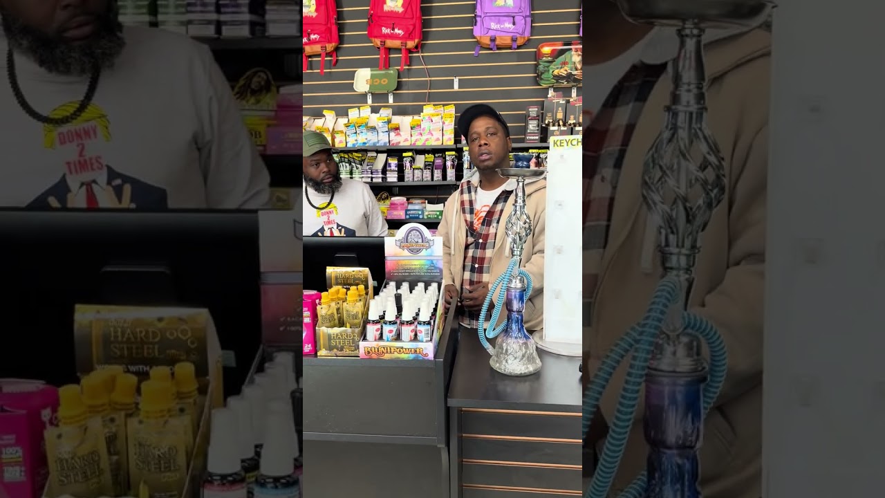 Клиент попытался вернуть кальян после того, как новогоднюю вечеринку вывели за дверь.