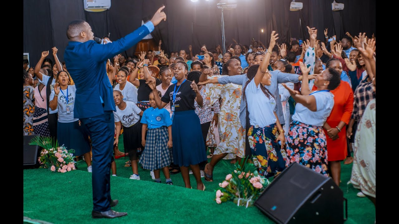 KWA KILA JAMBO KUNA MAJIRA YAKE | Mwl.Emilian Katubayemo