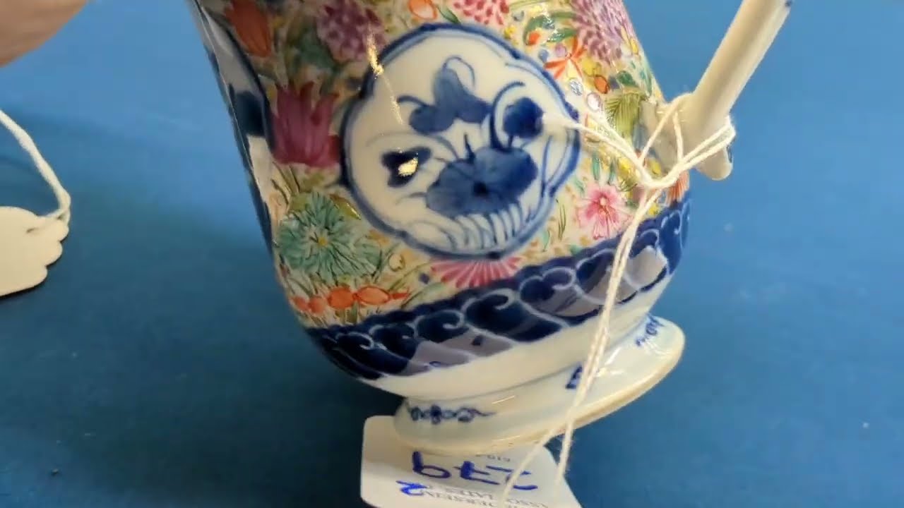 宾州小拍看预展，乾隆的几件外销瓷很不错，其他的新老各半，地雷很多啊