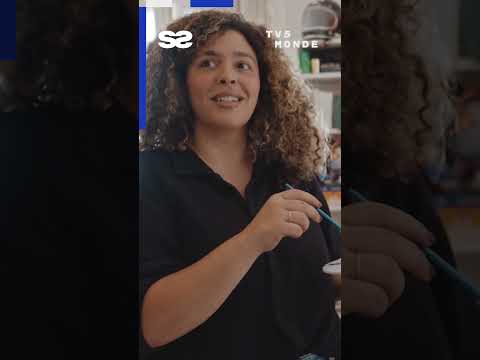 Elle peint en hommage à sa grand-mère ! #shorts #tv5monde #rassemblance