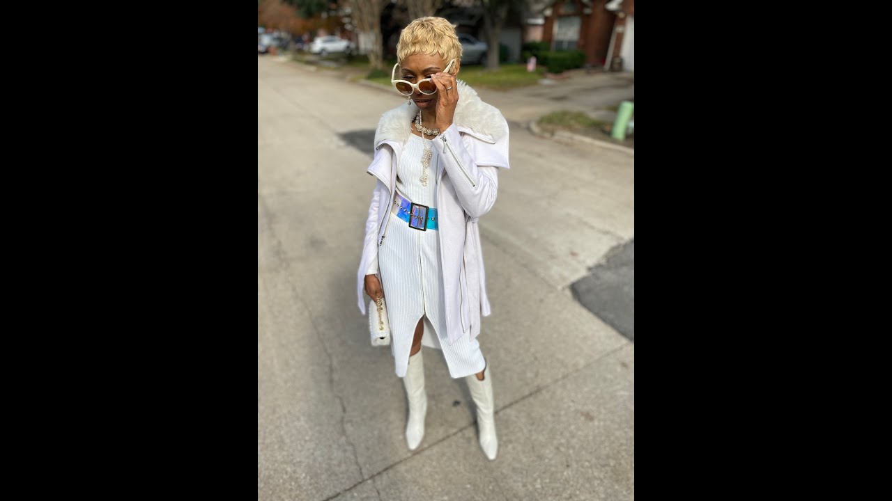 Upgrade your white outfit with a Clear or holographic belt 