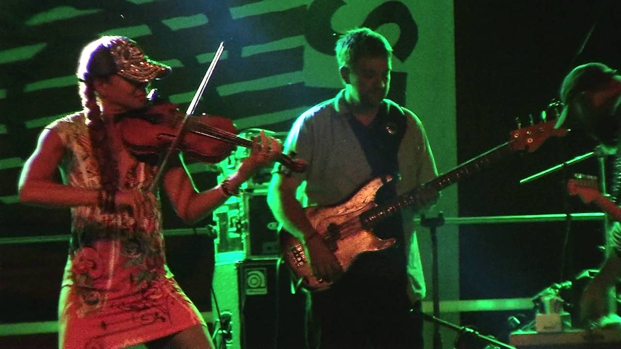 Anne Harris with Otis Taylor and Warren Haynes at Suwalki Blues Festival