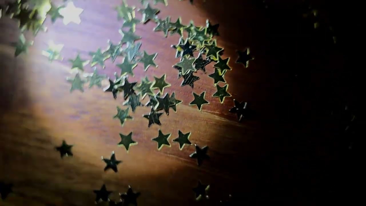 Ryan Thomas Becker - She Sees Atoms (lyric video)