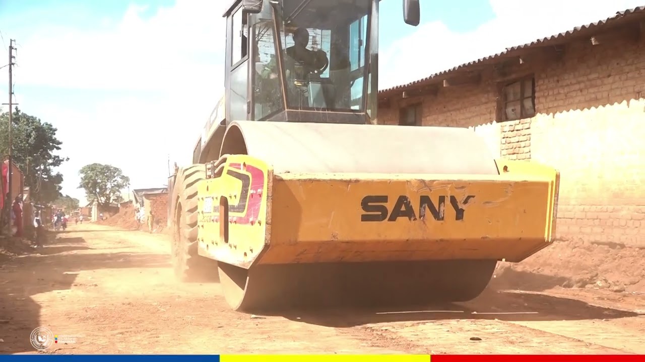 les routes de Fungurume bientôt vêtues d'une nouvelle robe le bourgmestre intérimaire Aline visite