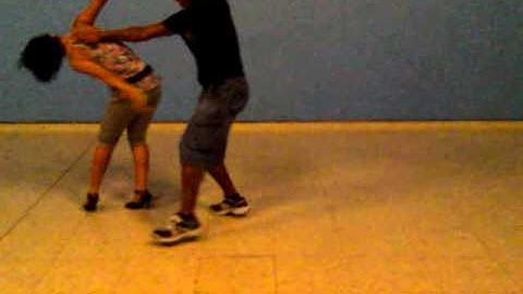 ZOUK LUCIANO GÓMEZ Y MONICA EN BEMBÉ LATINO, JEREZ.mp4