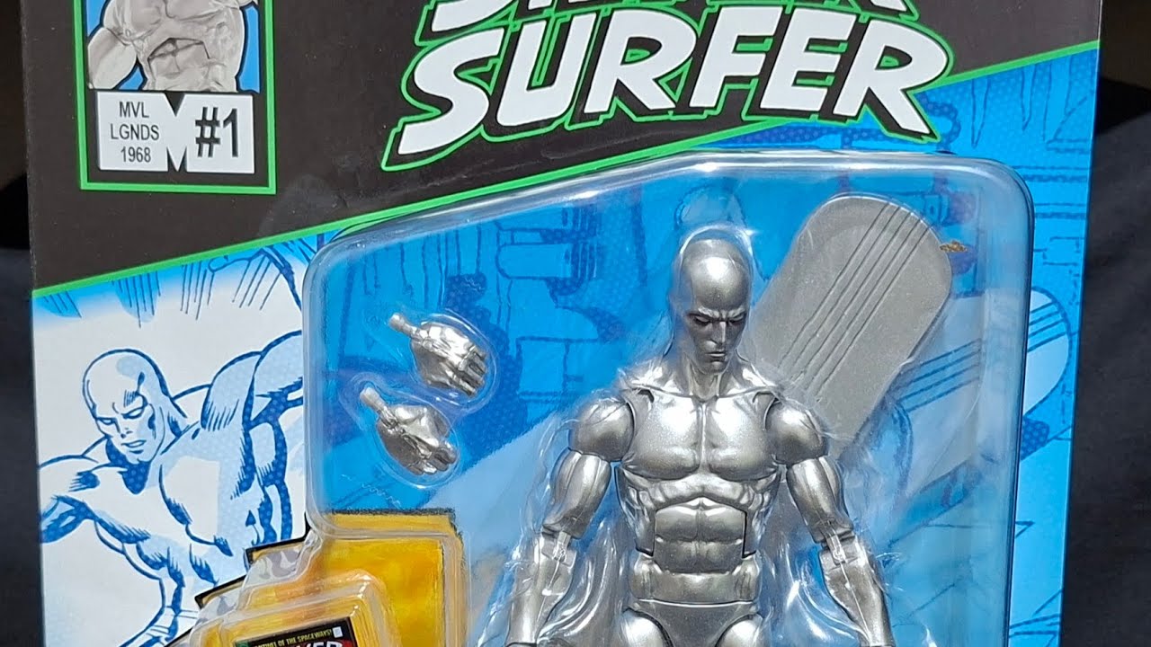 Abriendo Marvel Legends Silver Surfer.