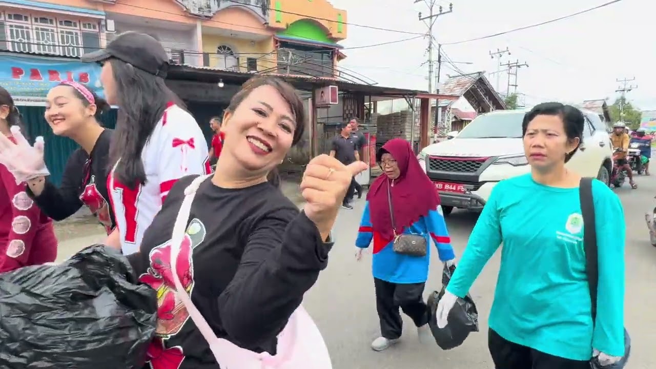 Gerakan Jum'at Bersih Seluruh Pegawai !!!