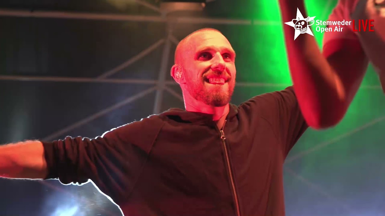 Samstag - Mal Élevé