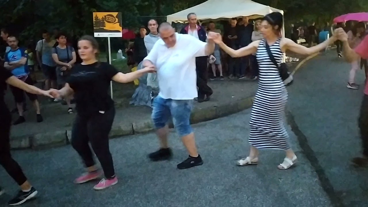 Охридско хоро