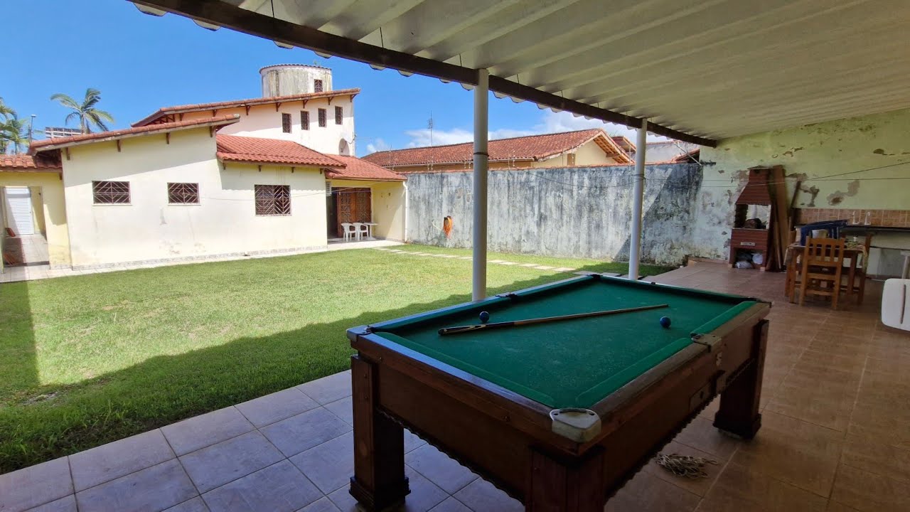 CASA LADO PRAIA À VENDA EM MONGAGUÁ