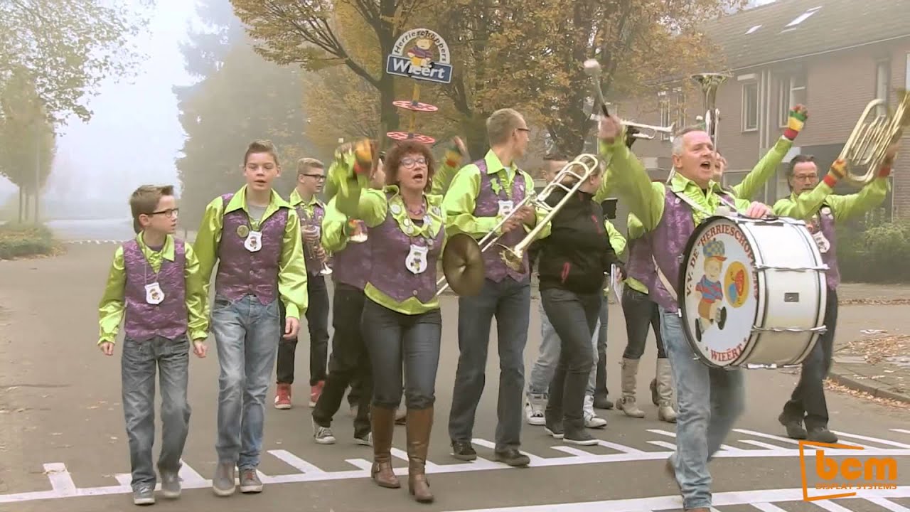 Moerepetazie - Dootj met os mej (Official Video)