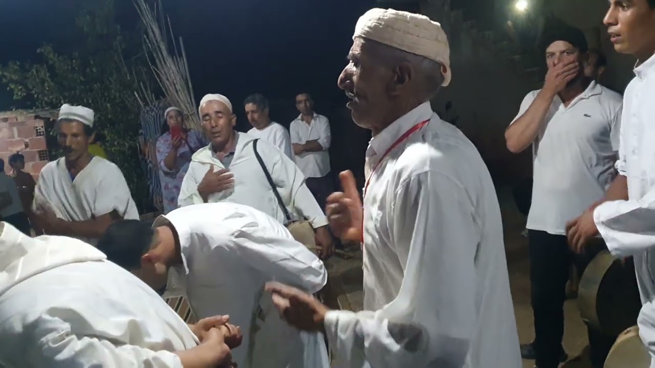 3 - جمعية الطائفة العيساوية للتنمية والثرات بتاهلة اقليم تازة  هاتف :  0655495144