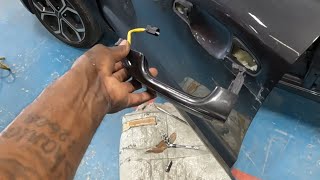 DIY 2023 Kia nitro,how to take the front door handle off,the mirror the trim panel the door glass