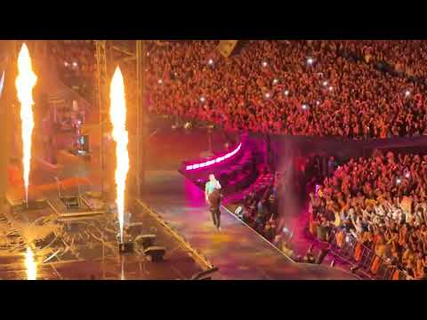 Coldplay Hymn For The Weekend Live At Wembley Stadium London 3 September 2025 