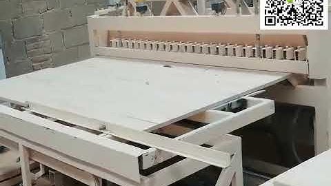 cross cutting saws      Clamp carrier machine wood lock  Full automatic comb machine video