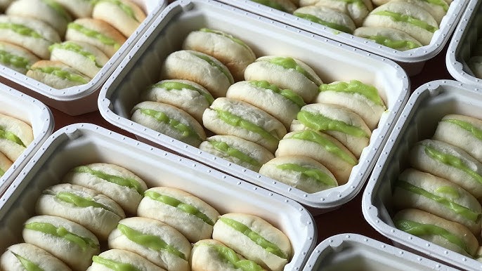 แจกสูตรเบเกอรี่ทำขายมา 10 ปี Ep.5 : ขนมปังไส้สังขยาใบเตย Thai Pandan  Custard Buns l กินได้อร่อยด้วย - YouTube