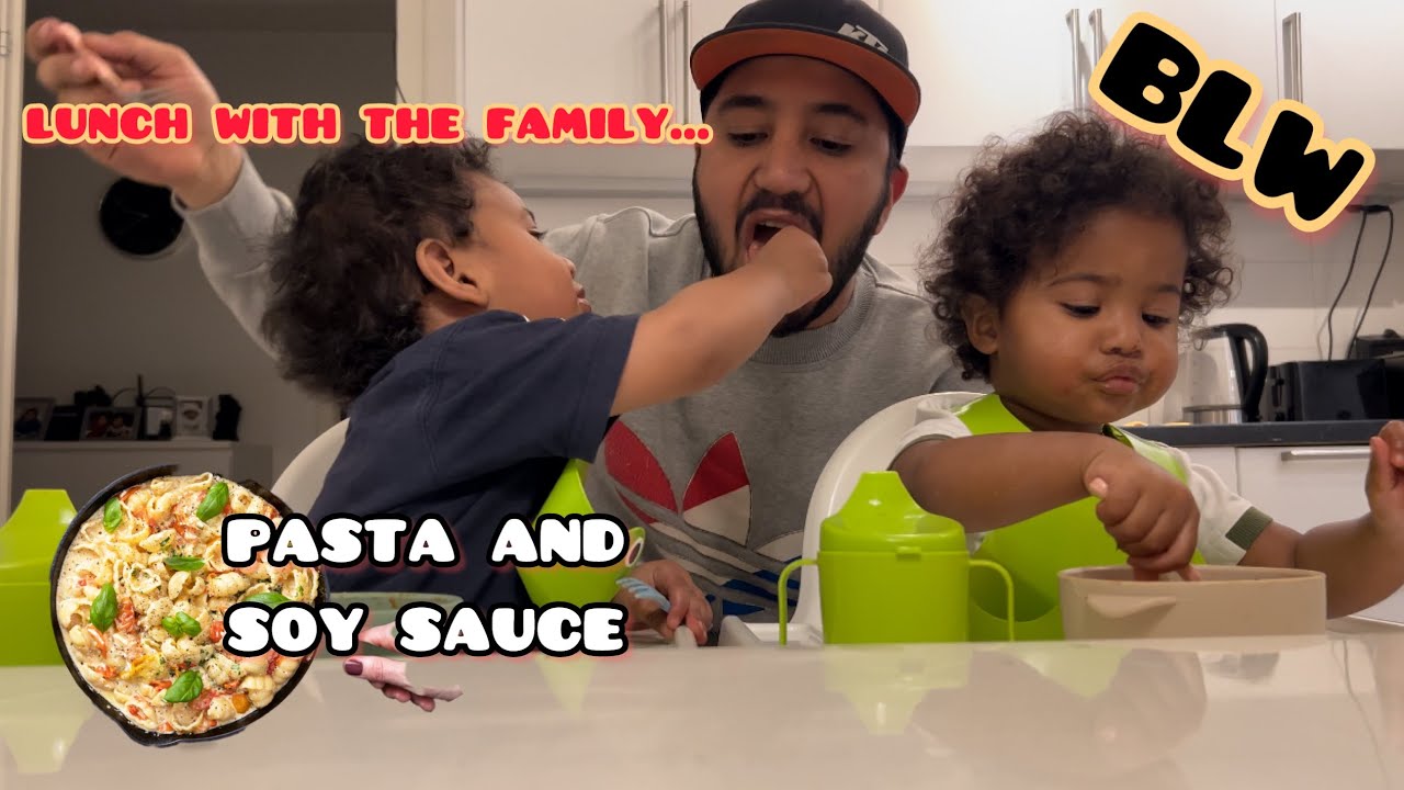 BLW😋we are eating Pasta with soy sauce😘Dad is still hungry 😂baby led