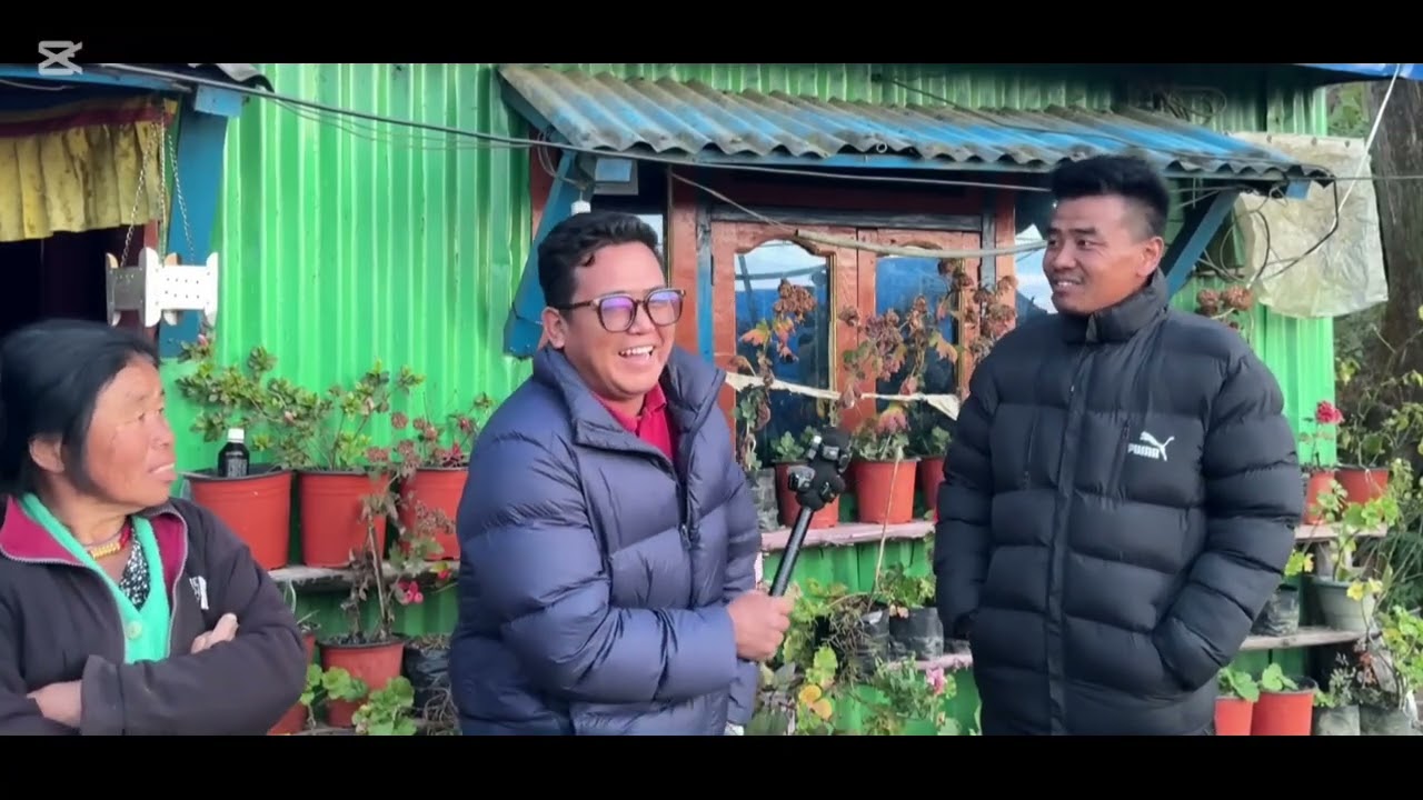 श्रीमा बिदेश बाट आयेकै रात टोईलेट जान्छु भनी राती को 9 बजे टाप टोक्ने कस्तो लाज घिन ईजत इमान नभको छी