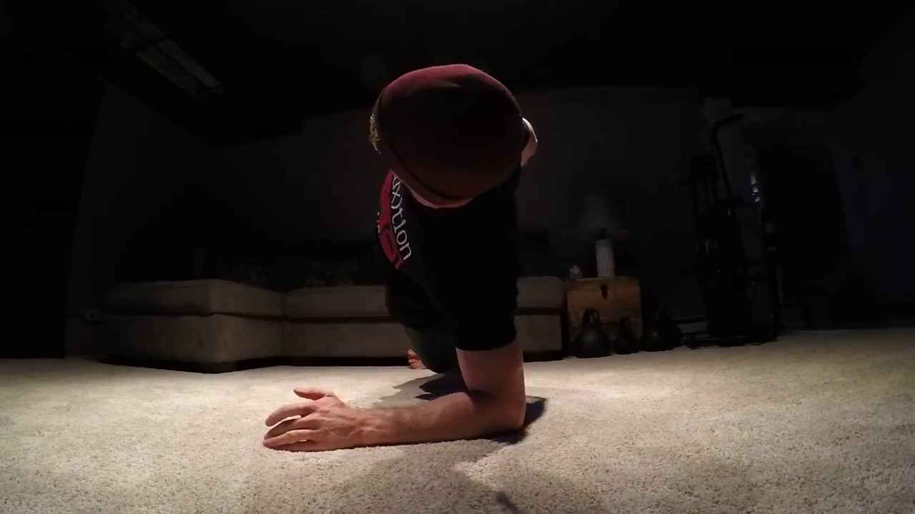 Improve Core Stability With Alternating Side Planks