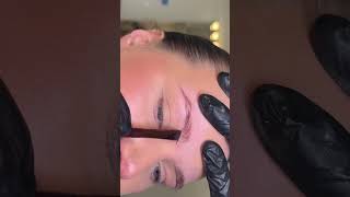 Tökéletes Szemöldök A Bronsun Legújabb Formulájú Festékével