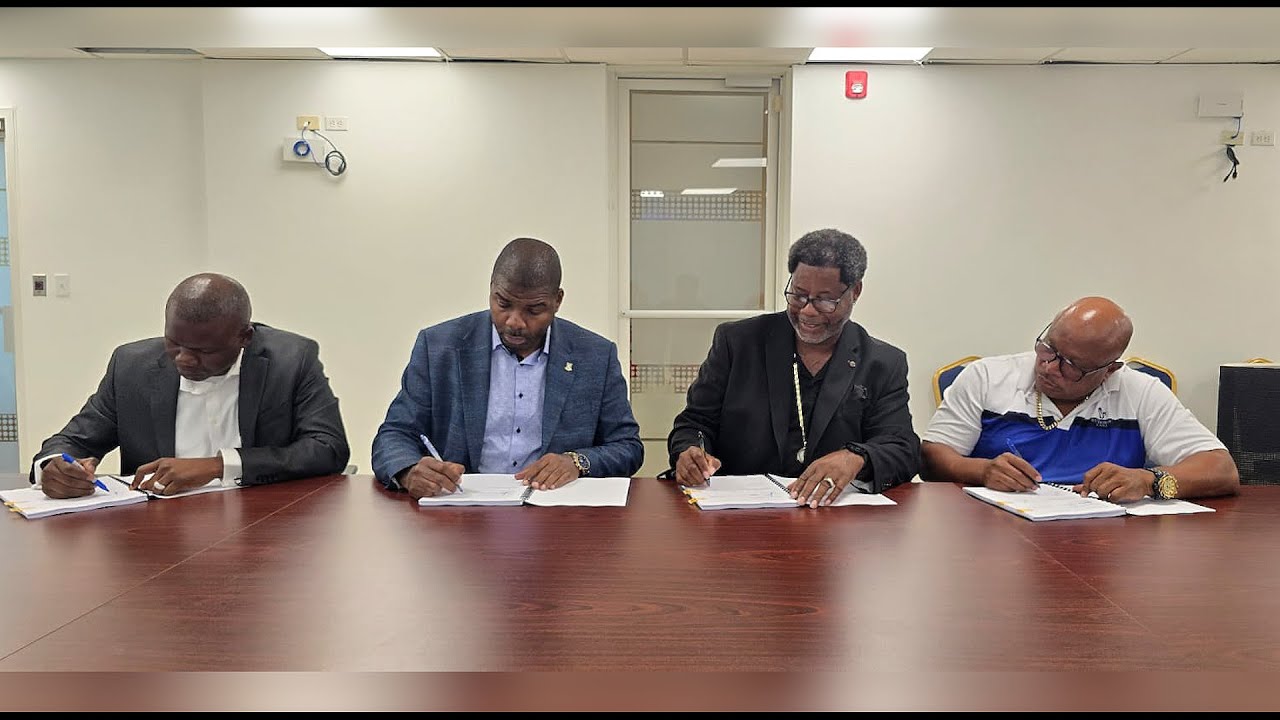 $1m Contract for Road Paving in Sea Cow’s Bay