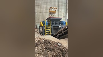 This video is a test video of the Maxim waste wood Shredder #shredding  #recycling #crushing