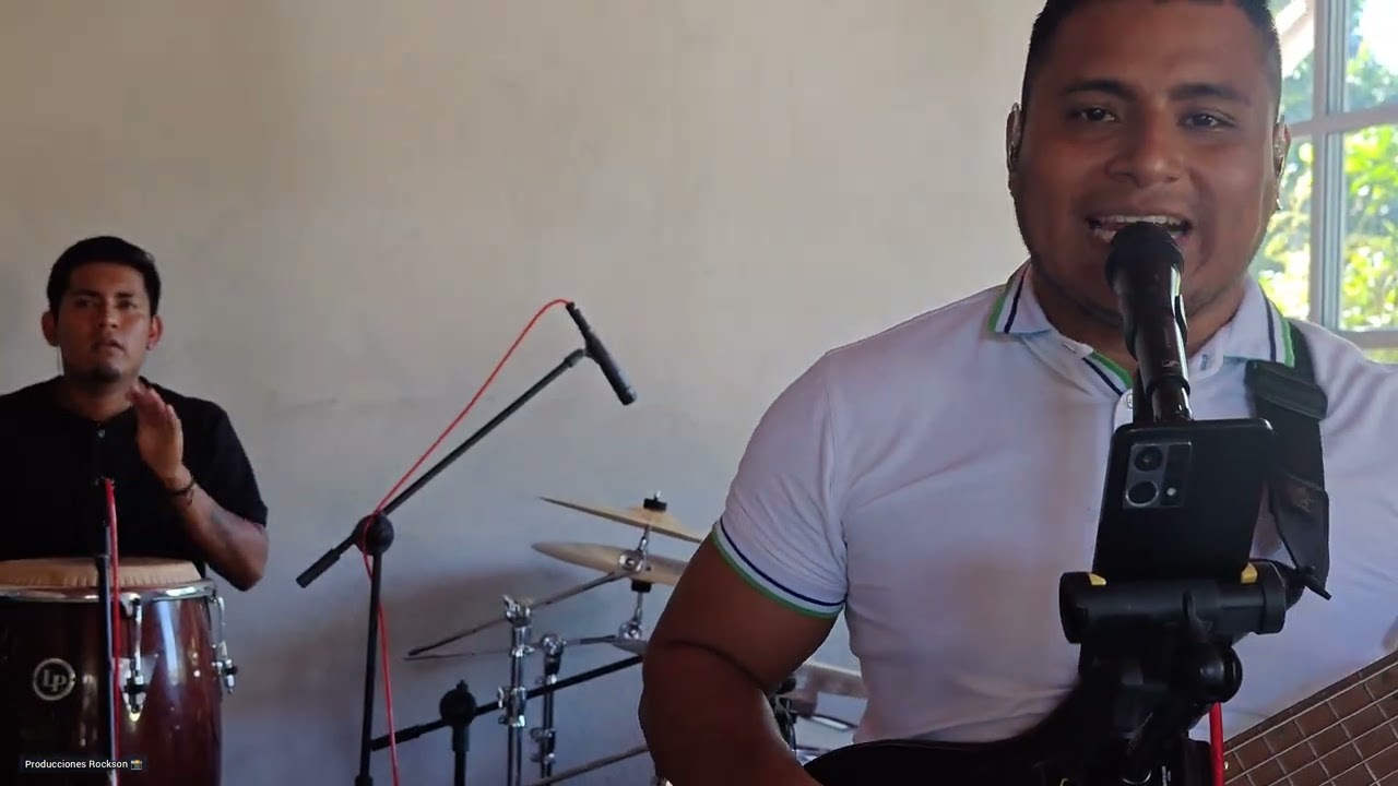 EL GILGUERO ( EL SÚPER GRUPO LOS GÓMEZ) ensayo