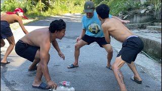 We Tried Egg Toss Challenge 😂 | Hit Your Opponent 😁