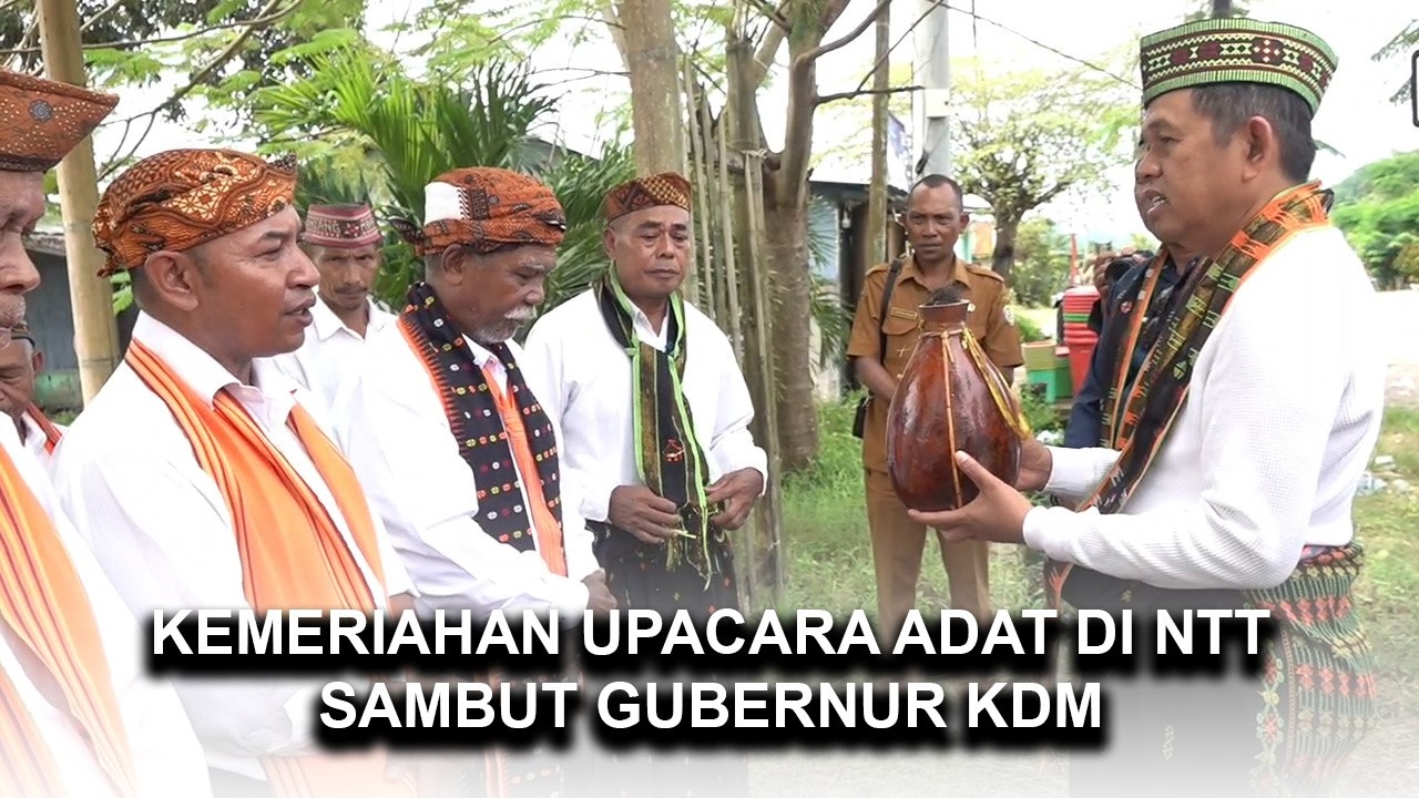 KDM JADI SATU2NYA GUBERNUR YANG DISAMBUT MERIAH DI KAMPUNG ADAT KAPER