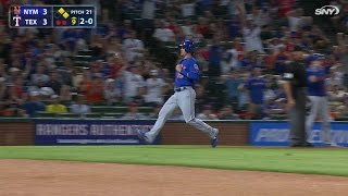 NYM@TEX: Reynolds scampers home to put the Mets ahead