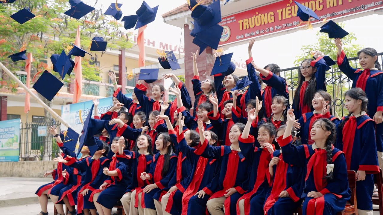 Lớp 5B trường Tiểu học Mỹ Phúc