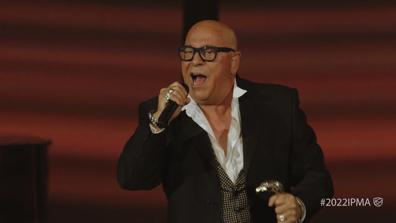 Dei-te Quase Tudo - Paulo Gonzo AO VIVO nos International Portuguese Music Awards