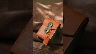 Handcrafted Portable Leather Case/Pouch  #wutatools #leathercraft #handmade #leather #leathercomplex