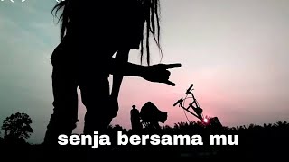 Miniatura de vídeo de "Dibalik Kacamata Hitam - Senja bersamamu"