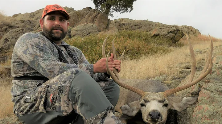 Wyoming Mule Deer Hunt - Shoot the Big One!