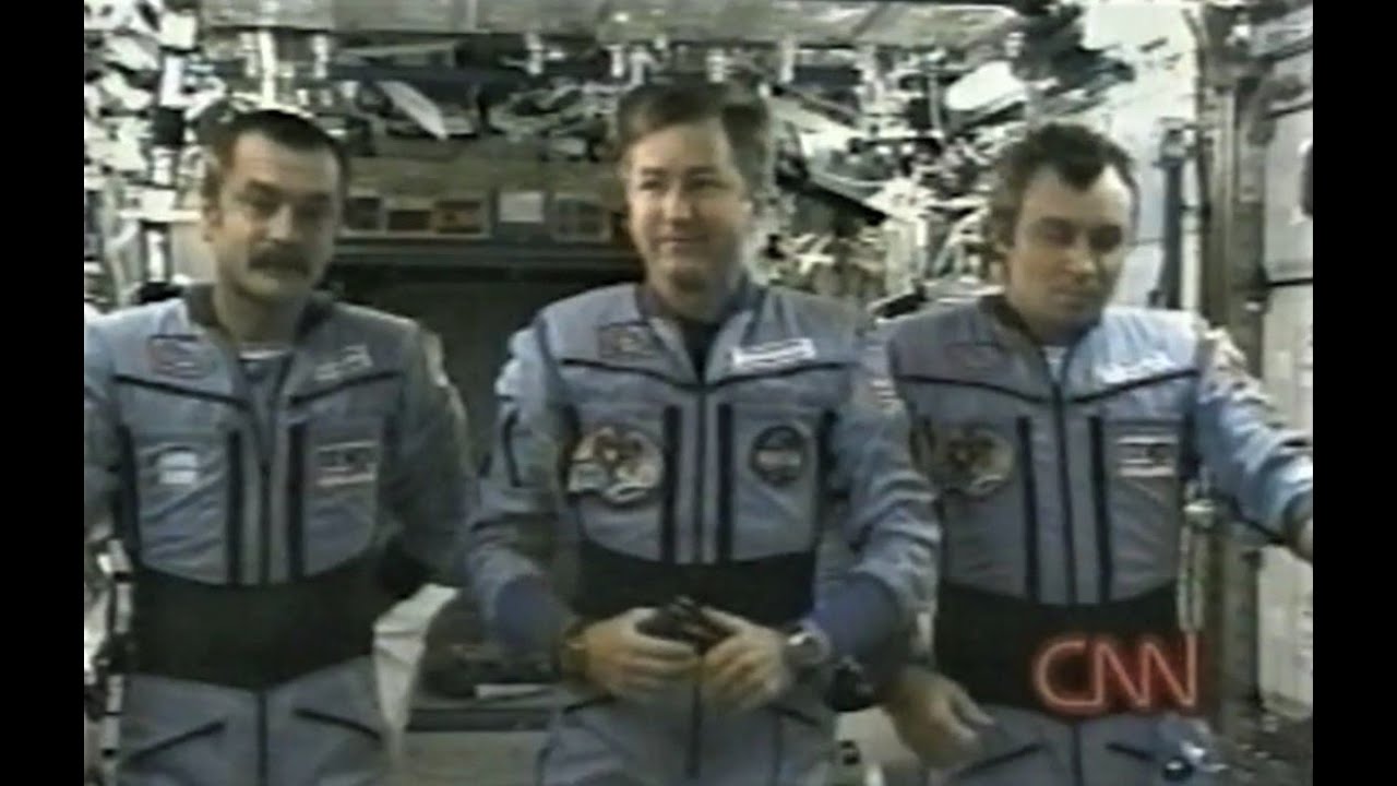 Space Shuttle Discovery STS-105 - ISS Crew Exchange (2001) - 3 of 3 - Into Darkness