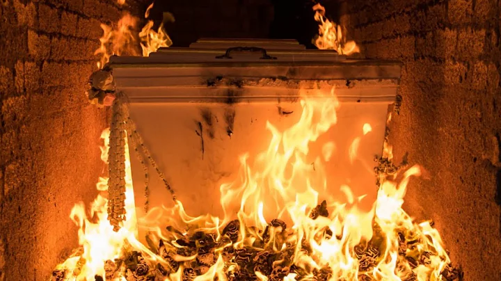 Expert Reveals What's Really Left Of A Body After Cremation - DayDayNews