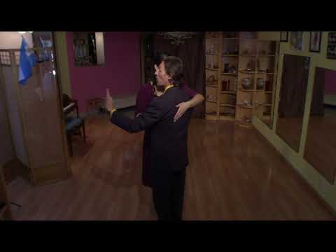 Argentine Tango class on walking on the closed side of the embrace