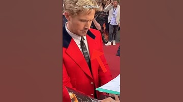 Ryan Gosling Always Looks Fabulous🔥