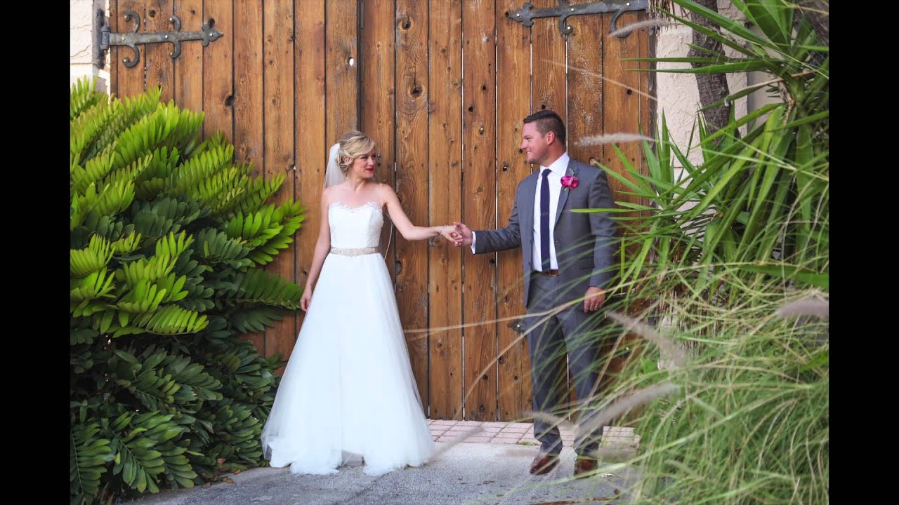 Caitlin & Hunters Wedding Day in Stop Motion