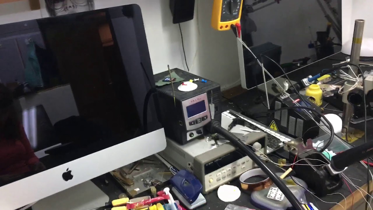 iMac 2010 21.5 a1311 problem after graphic card replacement - YouTube