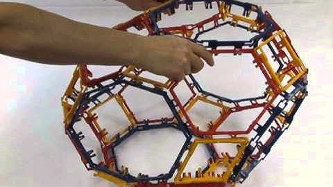 Polyhedra With Articulated Faces : Great Rhombicuboctahedron