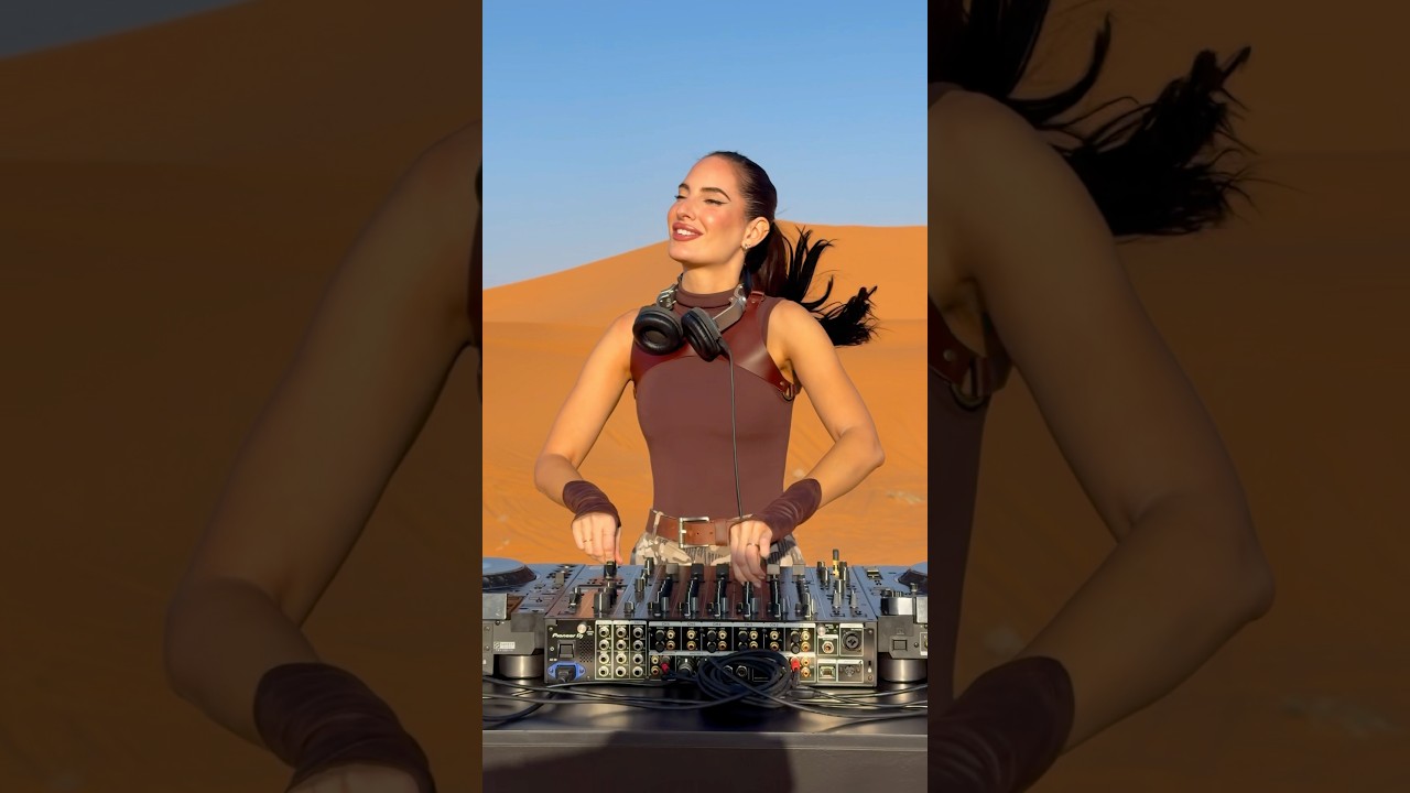 Ayi Giri in the desert of Saudi Arabia🌴🐪 