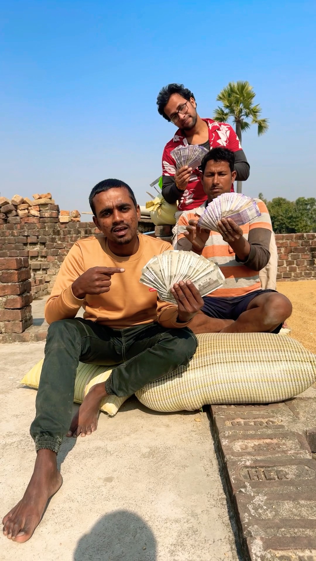 पैसा ही सबकुछ है यारों ? money status video | #raushanyadavg #viralvideo #trendingvideo #shorts